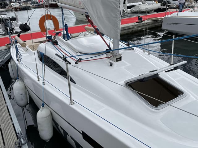 Viko S21 - Boats on Wheels